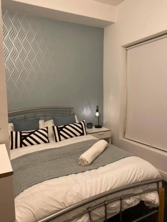 Spacious Four Bedroom Home 3 Bathrooms - Ковентри Экстерьер фото